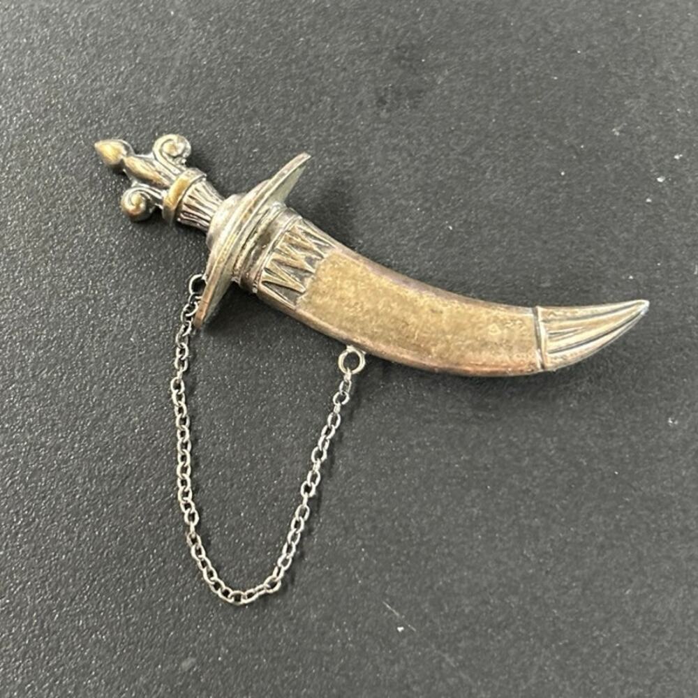 925 Sterling Silver Vintage Antique Chained Warrior Sword Brooch Pin BP9841